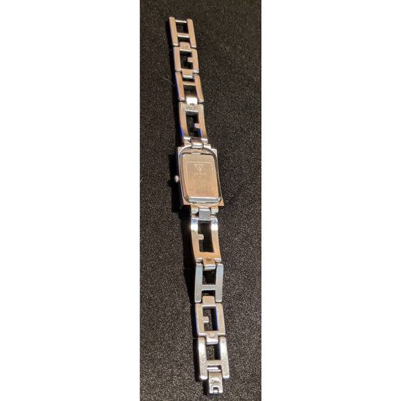 Guess Women's Quartz Watch Silver Dial Crystals Stainless Steel Bracelet G85458L - Picture 7 of 9